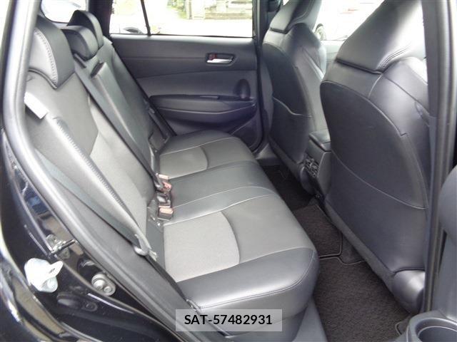 Toyota COROLLA CROSS 2025-04 8870671-17