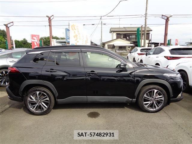 Toyota COROLLA CROSS 2025-04 8870671-3
