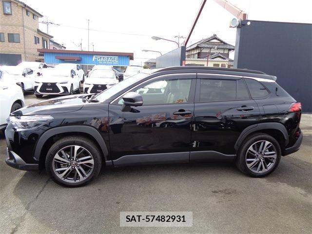 Toyota COROLLA CROSS 2025-04 8870671-4