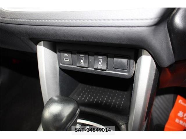 Toyota COROLLA CROSS 2024-06 8879159-25