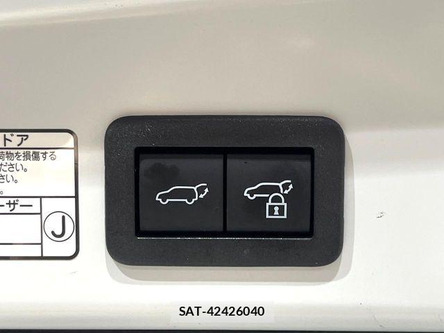 Toyota COROLLA CROSS 2025-08 8879151-7