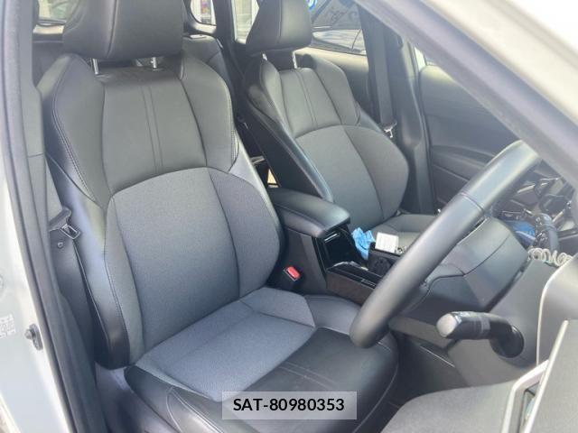Toyota COROLLA CROSS 2021-11 8879161-9