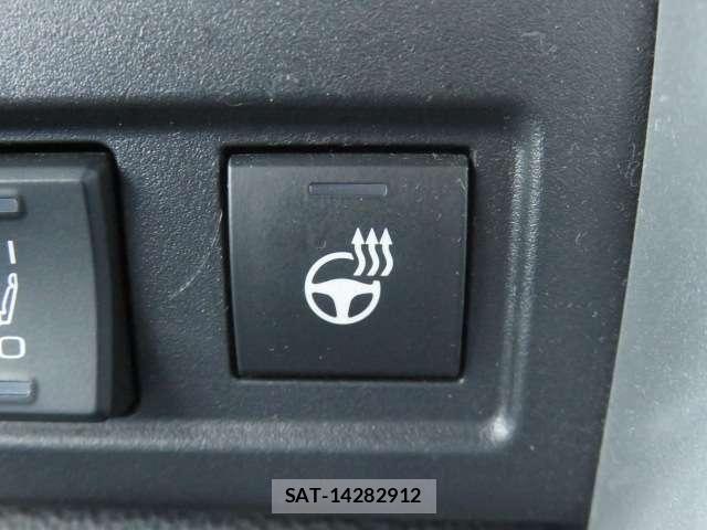 Toyota COROLLA CROSS 2022-01 8879155-15
