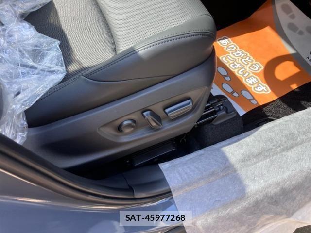 Toyota COROLLA CROSS 2026-06 8883433-14