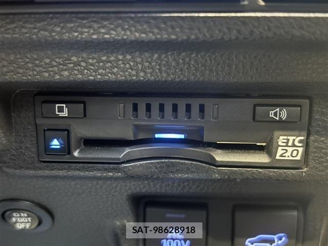 Toyota COROLLA CROSS 2021-11 8883436-23