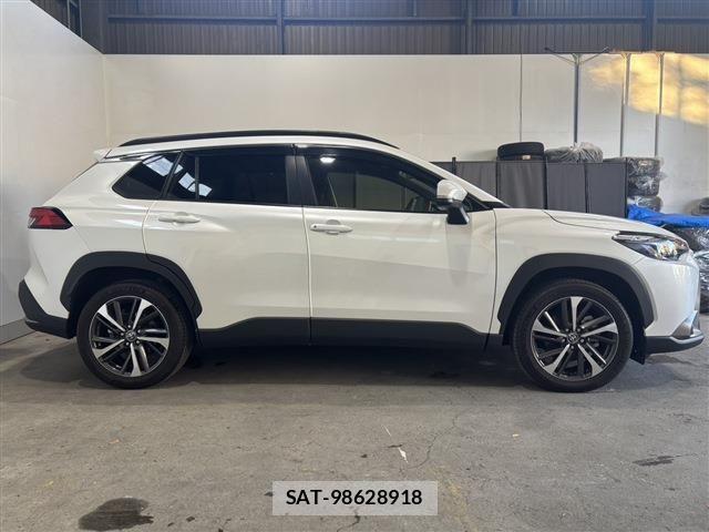 Toyota COROLLA CROSS 2021-11 8883436-4