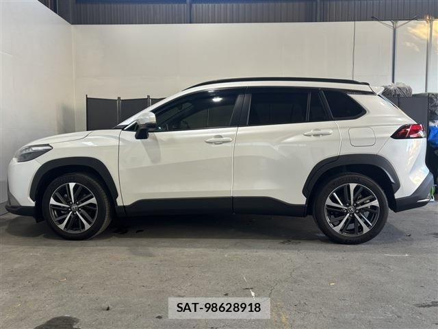 Toyota COROLLA CROSS 2021-11 8883436-8