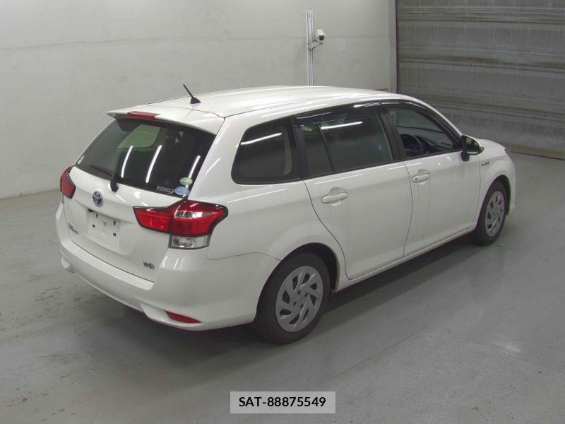 Toyota COROLLA FIELDER 2018 932066-1