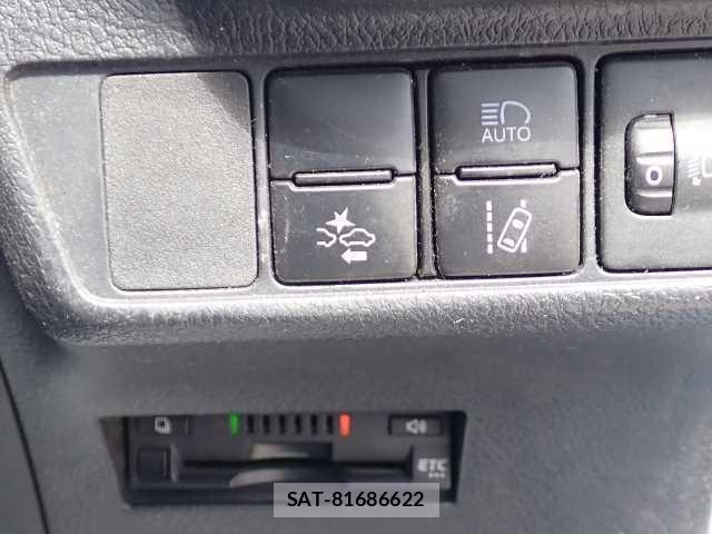 Toyota COROLLA FIELDER 2019 1232272-7