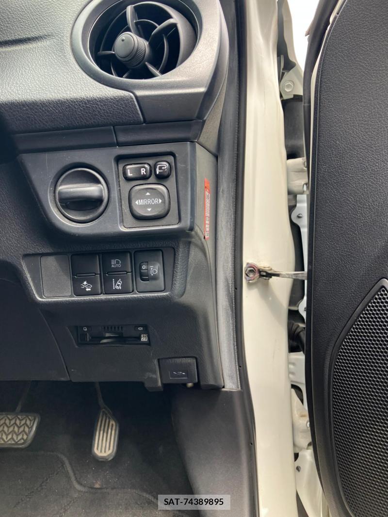 Toyota COROLLA FIELDER 2018 1243424-17