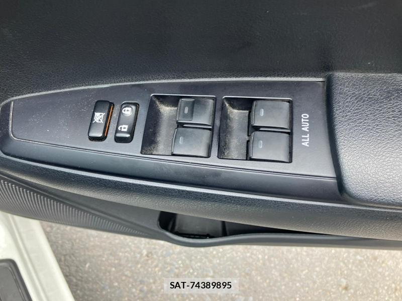 Toyota COROLLA FIELDER 2018 1243424-25