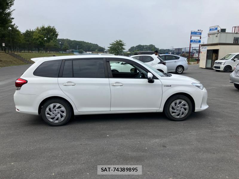 Toyota COROLLA FIELDER 2018 1243424-6