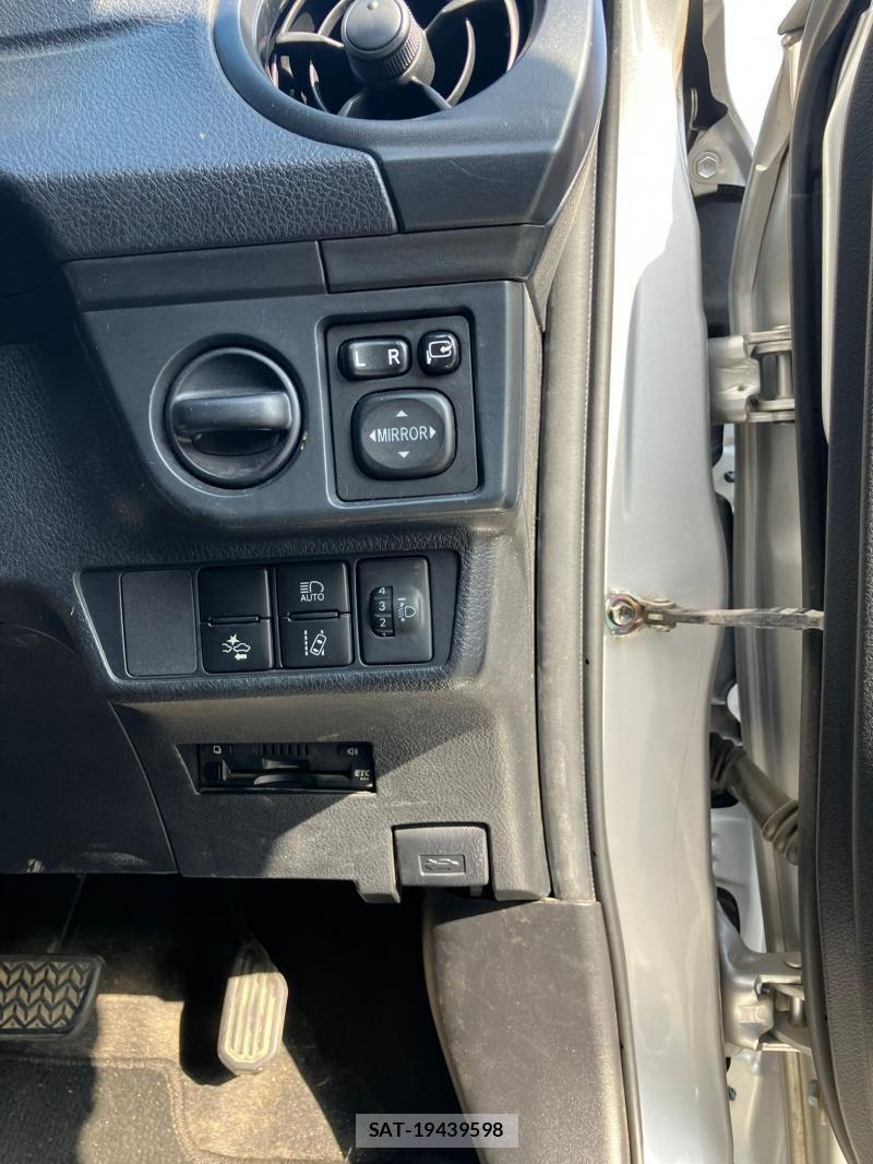 Toyota COROLLA FIELDER 2018 1277461-17