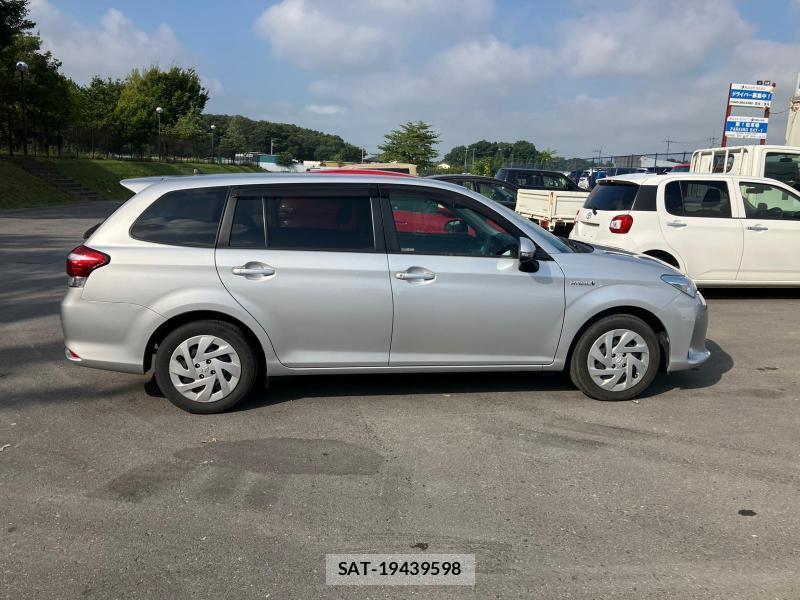 Toyota COROLLA FIELDER 2018 1277461-2