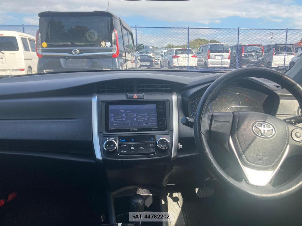 Toyota COROLLA FIELDER 2018 1298863-12