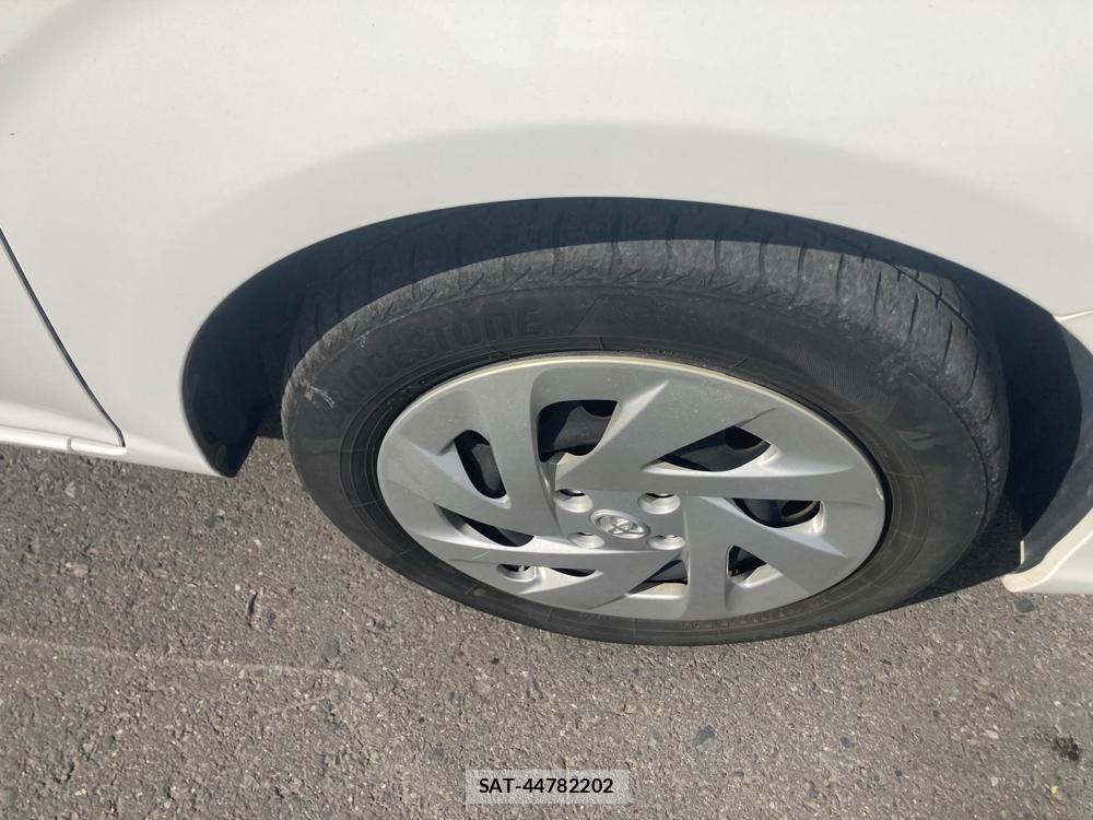 Toyota COROLLA FIELDER 2018 1298863-34
