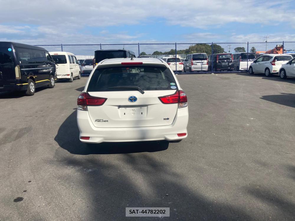 Toyota COROLLA FIELDER 2018 1298863-3