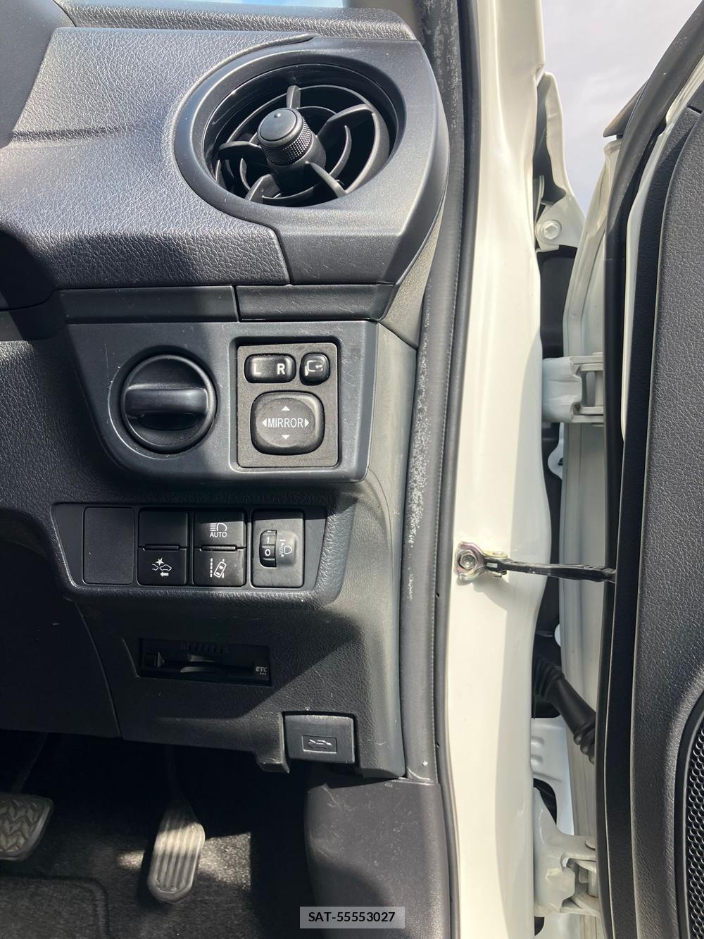 Toyota COROLLA FIELDER 2018 1298864-19