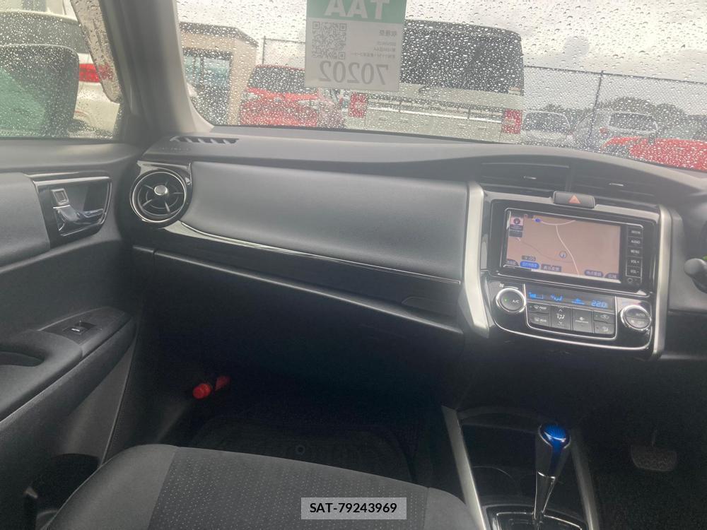 Toyota COROLLA FIELDER 2018 1298857-16