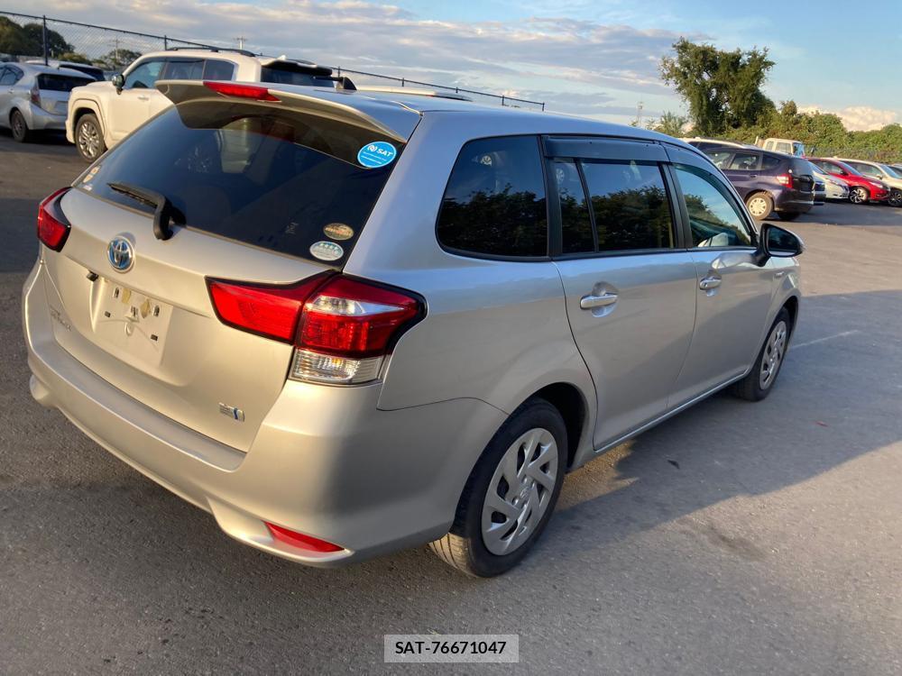 Toyota COROLLA FIELDER 2018 1297058-4