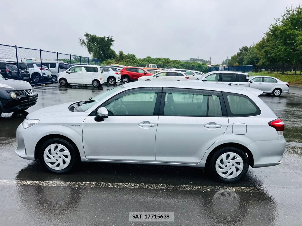 Toyota COROLLA FIELDER 2018 1300061-1