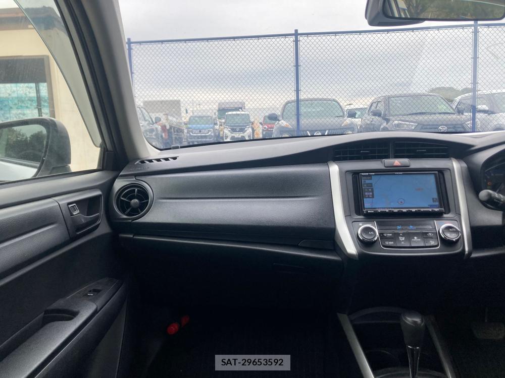 Toyota COROLLA FIELDER 2018 1288010-17