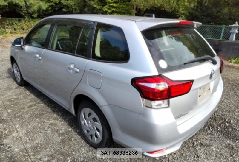 Toyota COROLLA FIELDER 2018 1347846-3