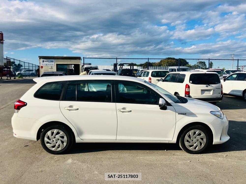 Toyota COROLLA FIELDER 2019 1334551-5