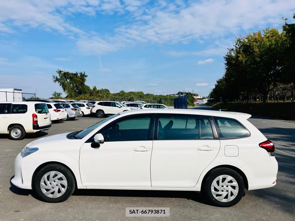 Toyota COROLLA FIELDER 2020 1373586-1