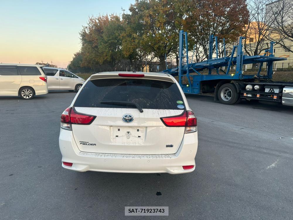 Toyota COROLLA FIELDER 2020 1418496-3