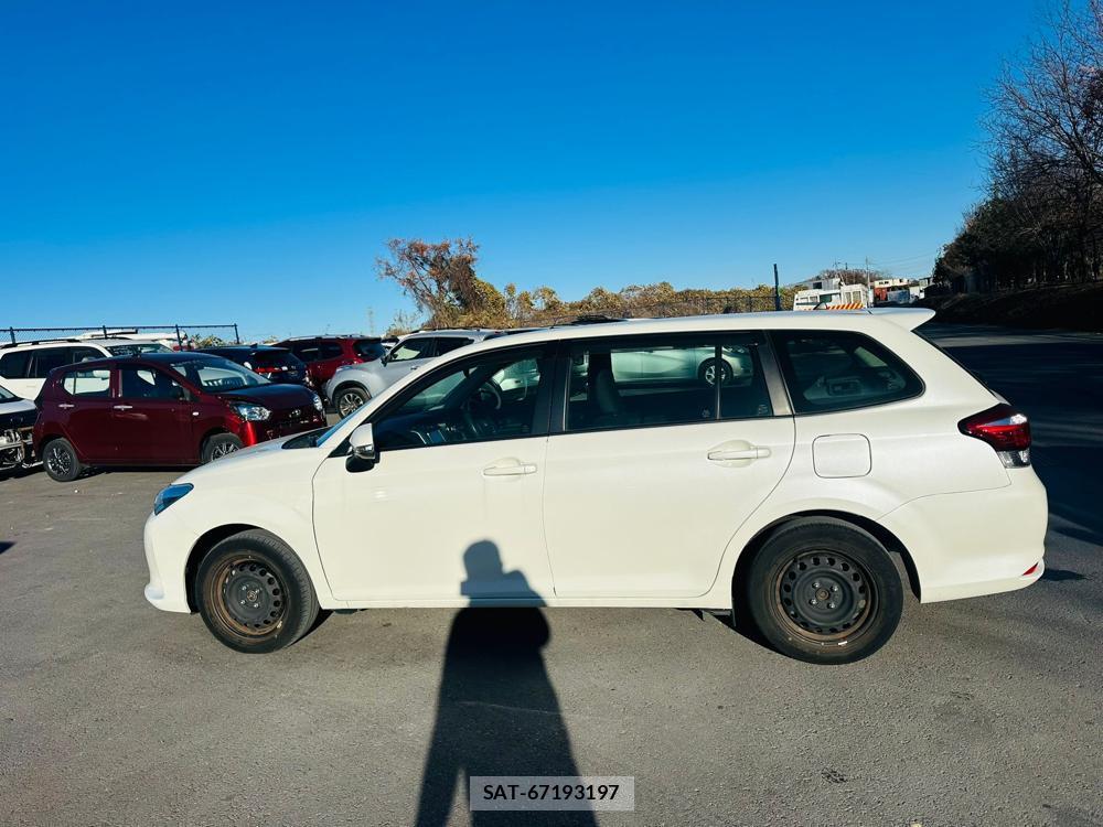 Toyota COROLLA FIELDER 2019 1491632-1