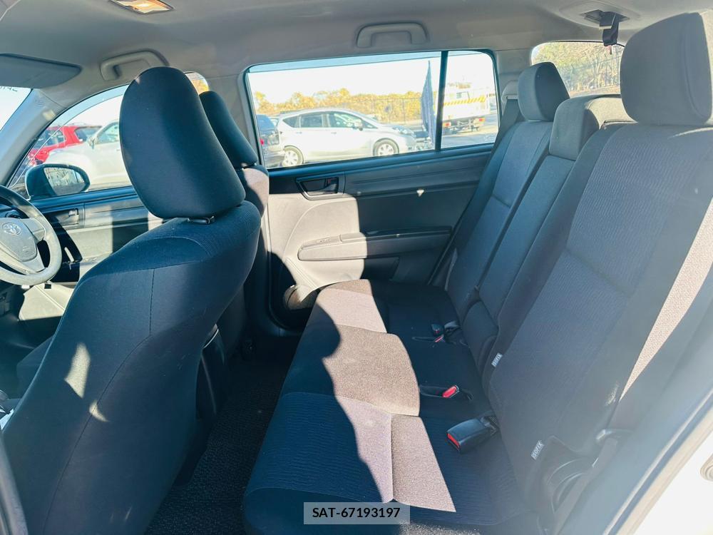 Toyota COROLLA FIELDER 2019 1491632-8