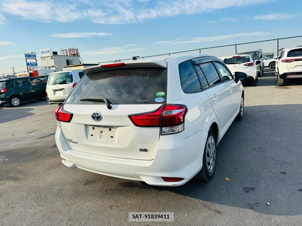 Toyota COROLLA FIELDER 2019 1538796-4