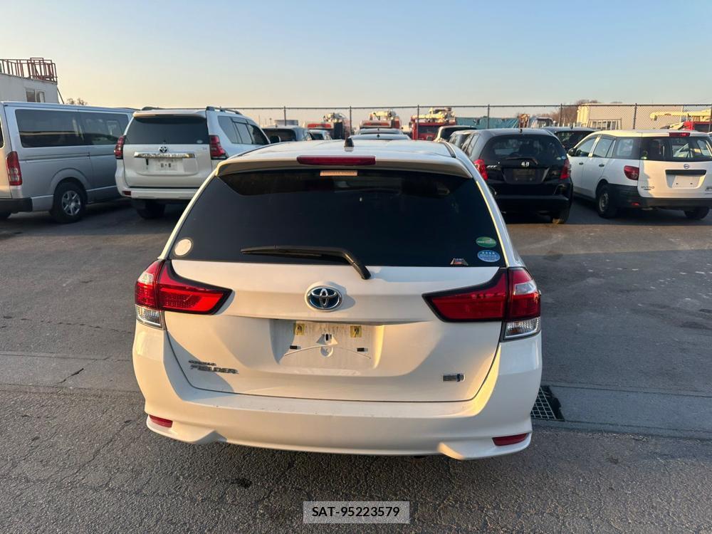 Toyota COROLLA FIELDER 2020 1702361-3
