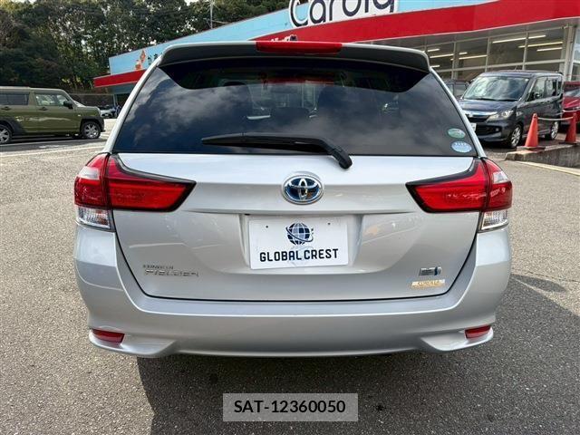 Toyota COROLLA FIELDER 2017-04 2098972-9