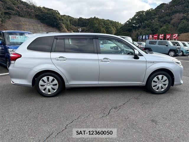 Toyota COROLLA FIELDER 2017-04 2098972-11