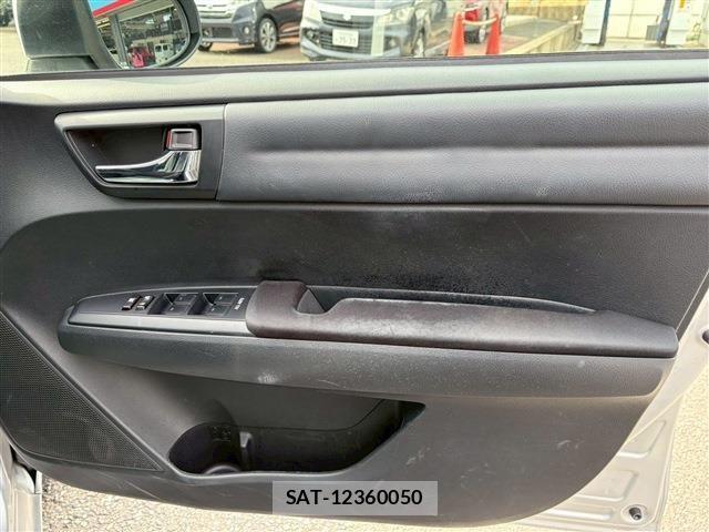 Toyota COROLLA FIELDER 2017-04 2098972-22