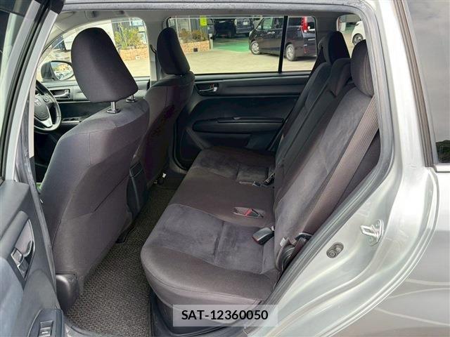 Toyota COROLLA FIELDER 2017-04 2098972-3