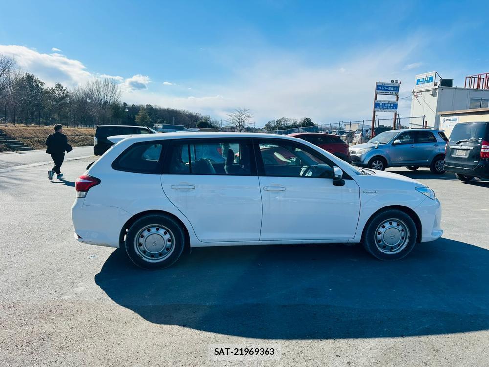 Toyota COROLLA FIELDER 2020 2333118-5
