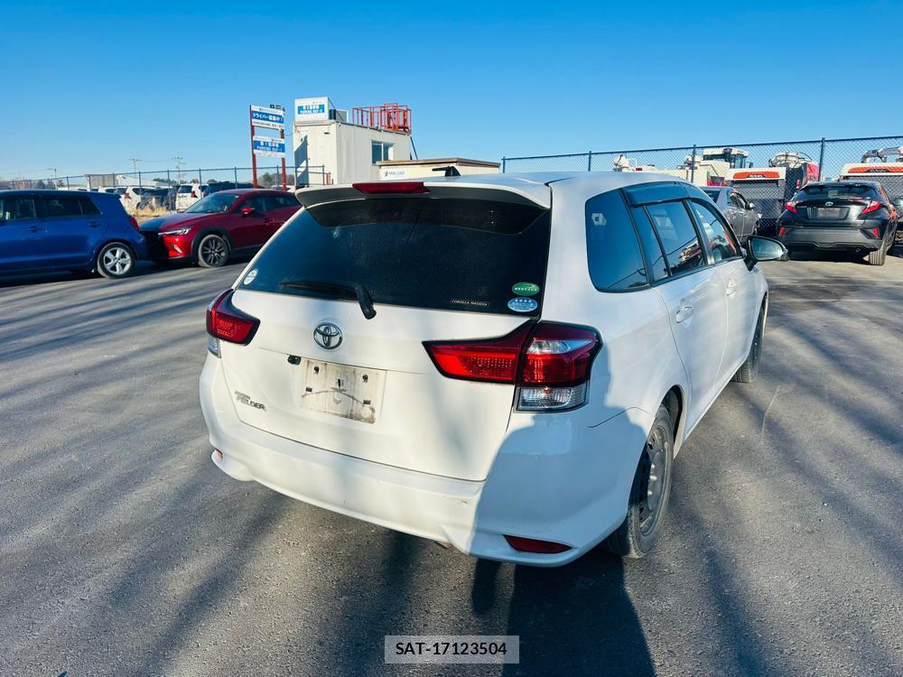 Toyota COROLLA FIELDER 2020 2370612-4