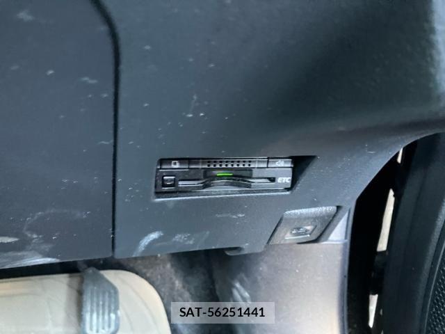 Toyota COROLLA FIELDER 2013-12 4420144-9