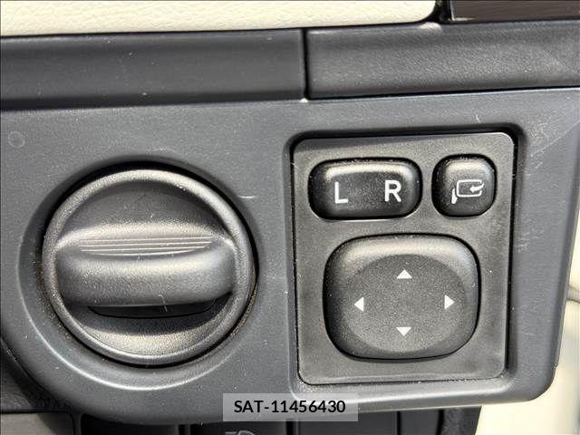 Toyota COROLLA FIELDER 2017-02 5862992-14