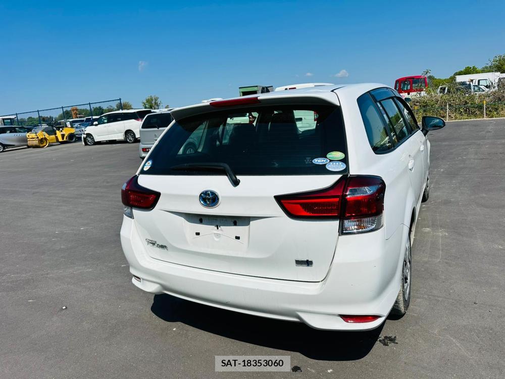 Toyota COROLLA FIELDER 2020 5952921-4