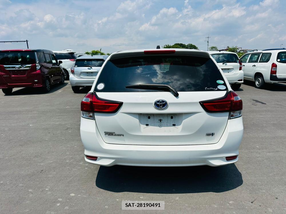 Toyota COROLLA FIELDER 2019-04 6560981-3