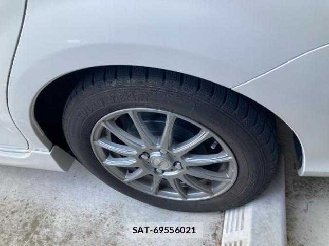Toyota COROLLA FIELDER 2017-11 7057969-6
