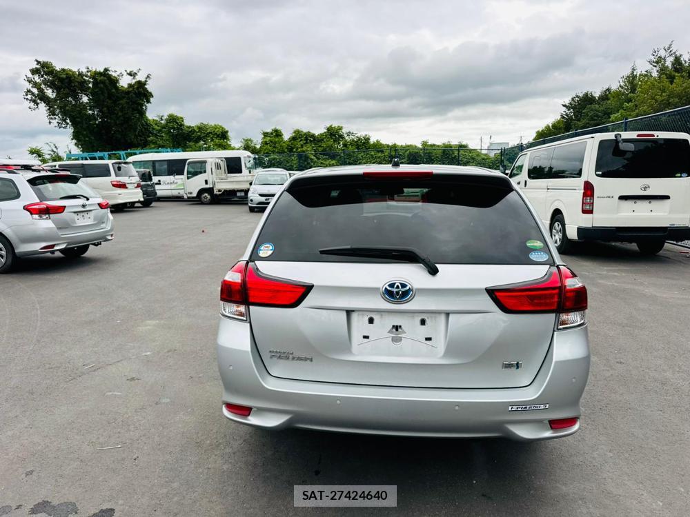 Toyota COROLLA FIELDER 2019 7242609-3