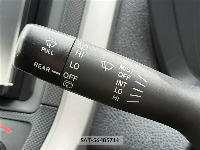Toyota COROLLA FIELDER 2018-05 7326304-24