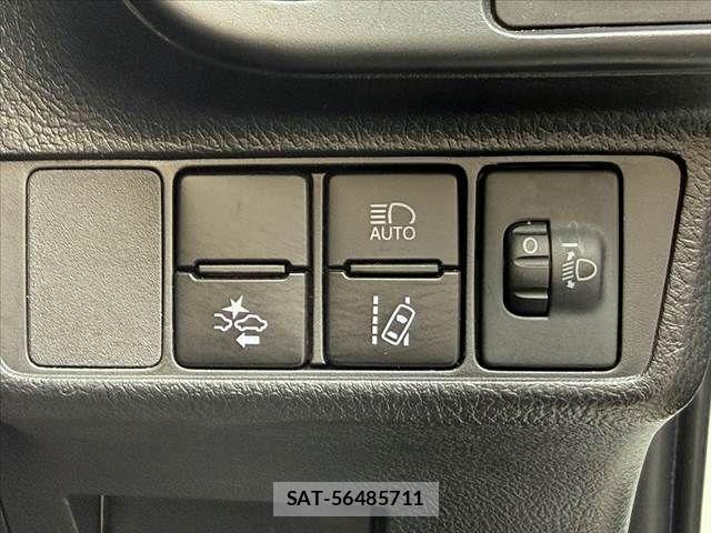 Toyota COROLLA FIELDER 2018-05 7326304-4