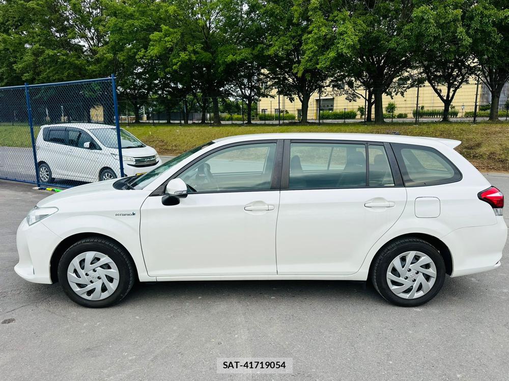 Toyota COROLLA FIELDER 2019 7216374-1
