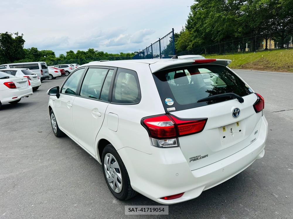 Toyota COROLLA FIELDER 2019 7216374-2